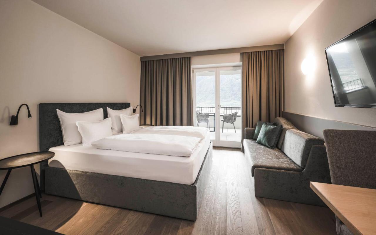 Somvita Suites Tirolo Zewnętrze zdjęcie