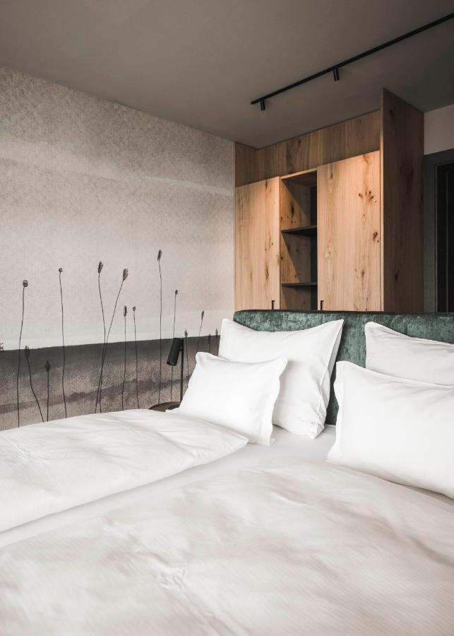 Somvita Suites Tirolo Zewnętrze zdjęcie